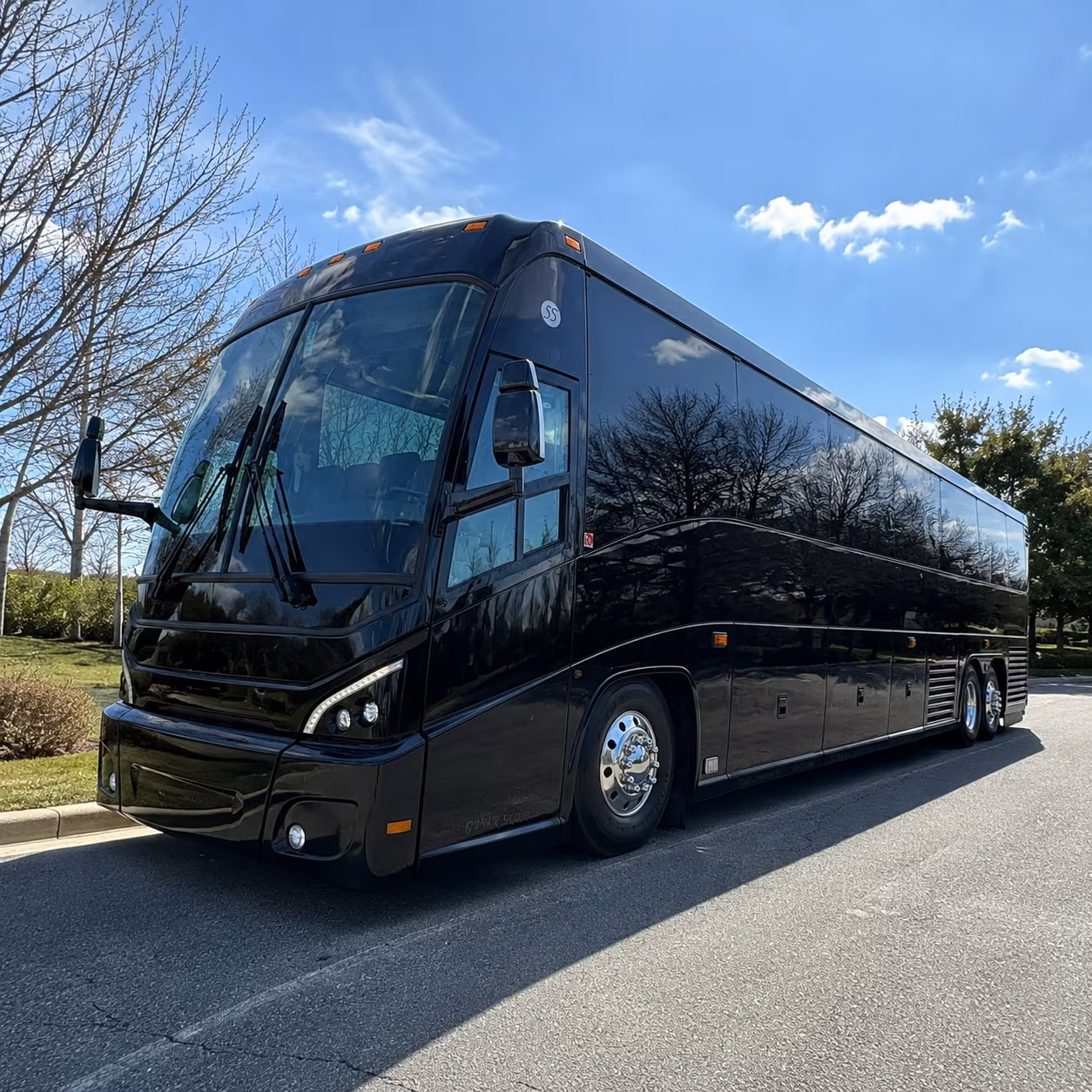charter buses for minnesota zoo and nature center field trips