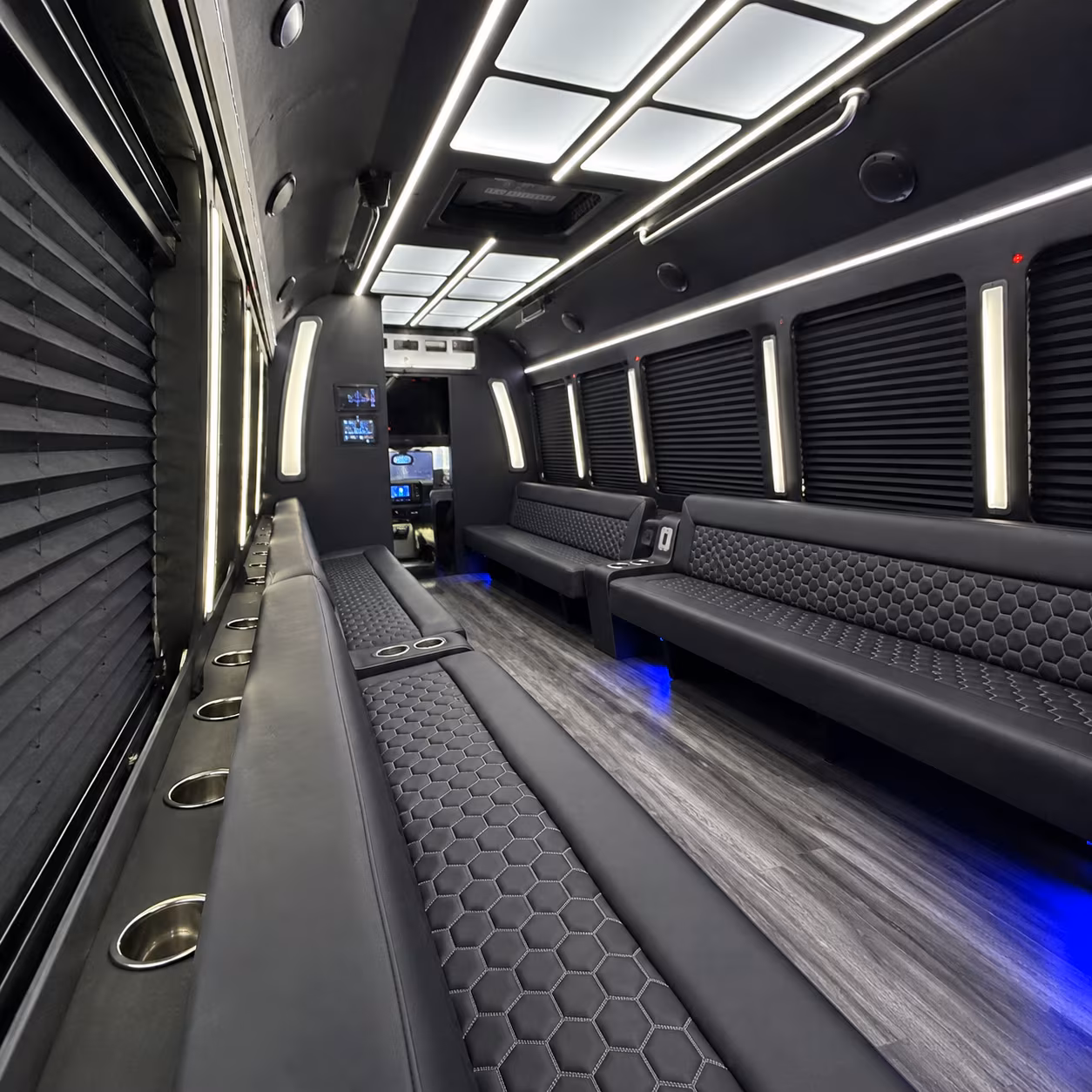 field trip buses for woodbury stem and university campus visits