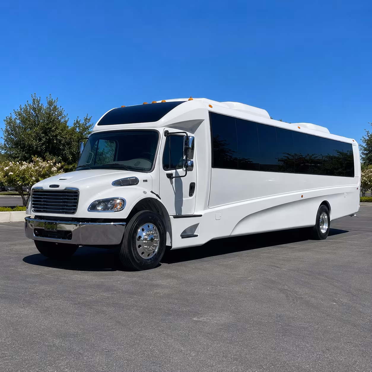 minibus rentals for small group winery day trips out of woodbury