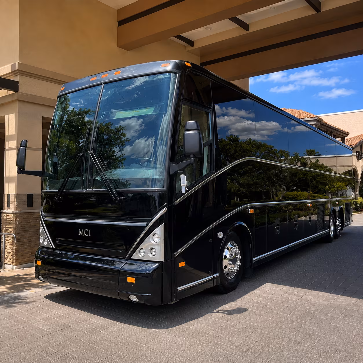 msp airport charter bus rentals from woodbury