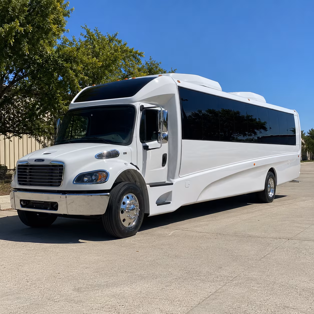 woodbury 20 passenger minibus