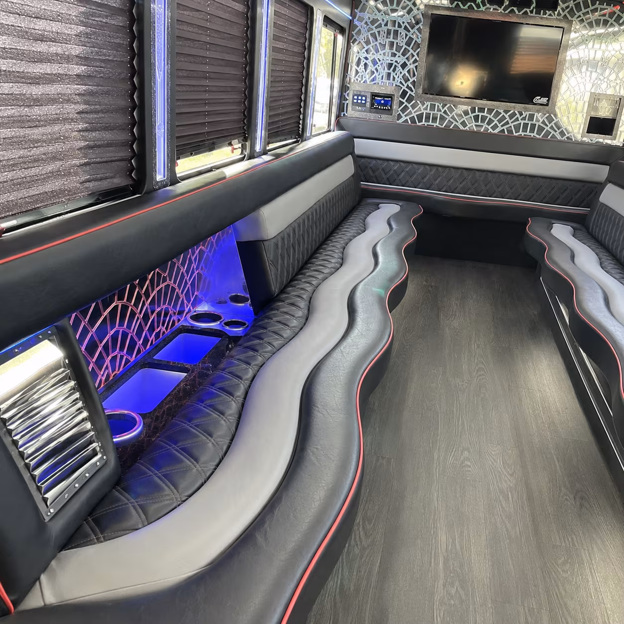 woodbury minnesota zoo mall party bus rental
