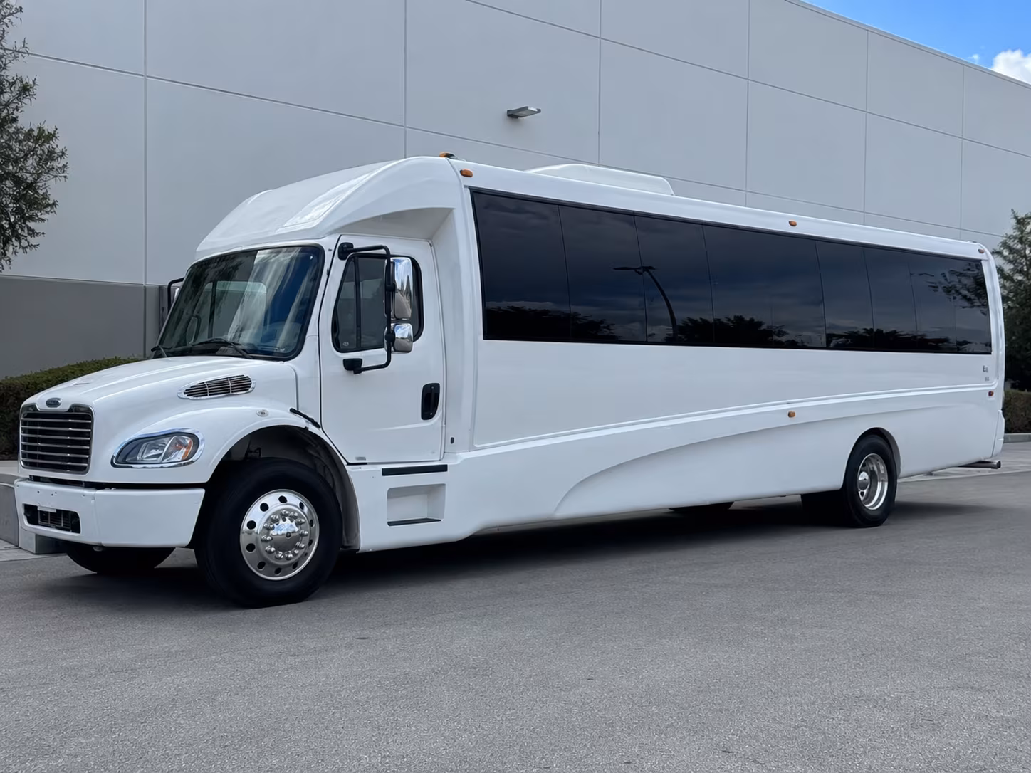 woodbury night out party bus rental